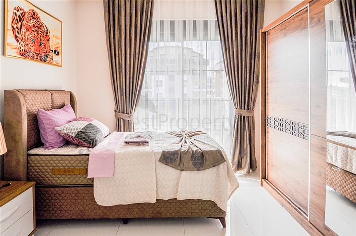 شقة فاخرة - 2 غرفة وصالة مع الاثاث - ضمن مجمع ممتاز - في اوبا / الانيا 