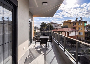 شقة فاخرة - 2 غرفة وصالة مع الاثاث - ضمن مجمع ممتاز - في اوبا / الانيا 