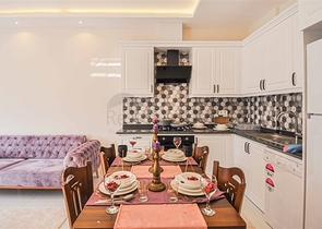 شقة فاخرة - 2 غرفة وصالة مع الاثاث - ضمن مجمع ممتاز - في اوبا / الانيا 