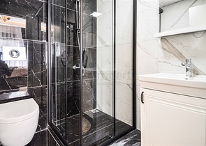 شقة فاخرة - 2 غرفة وصالة مع الاثاث - ضمن مجمع ممتاز - في اوبا / الانيا 