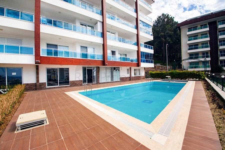 اطلالة بحر - دوبلكس 4 غرف وصالة - مفروشة - ضمن مجمع قريب من البحر -في كارجي جاك /الانيا 