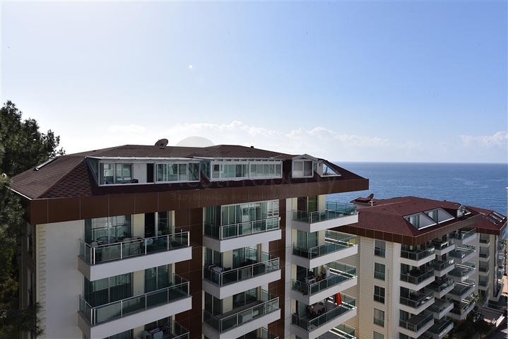 اطلالة بحر - دوبلكس 4 غرف وصالة - مفروشة - ضمن مجمع قريب من البحر -في كارجي جاك /الانيا 