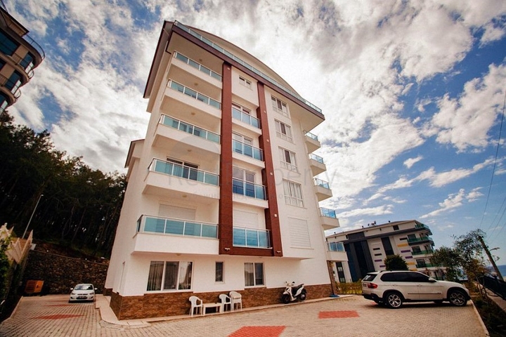 اطلالة بحر - دوبلكس 4 غرف وصالة - مفروشة - ضمن مجمع قريب من البحر -في كارجي جاك /الانيا 