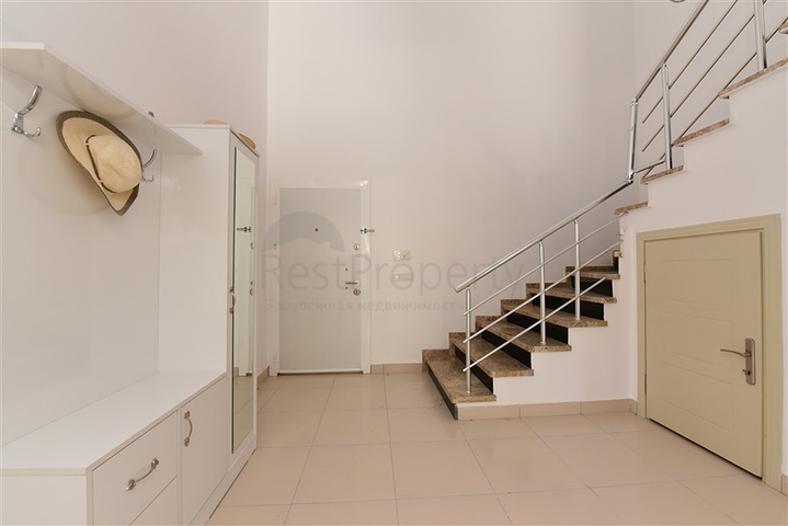 اطلالة بحر - دوبلكس 4 غرف وصالة - مفروشة - ضمن مجمع قريب من البحر -في كارجي جاك /الانيا 