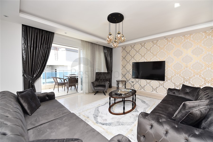 اطلالة بحر - دوبلكس 4 غرف وصالة - مفروشة - ضمن مجمع قريب من البحر -في كارجي جاك /الانيا 