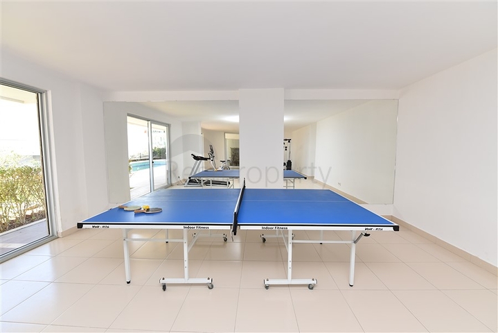 اطلالة بحر - دوبلكس 4 غرف وصالة - مفروشة - ضمن مجمع قريب من البحر -في كارجي جاك /الانيا 