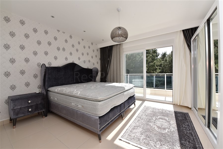 اطلالة بحر - دوبلكس 4 غرف وصالة - مفروشة - ضمن مجمع قريب من البحر -في كارجي جاك /الانيا 