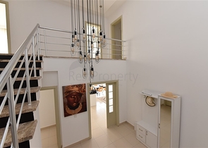 اطلالة بحر - دوبلكس 4 غرف وصالة - مفروشة - ضمن مجمع قريب من البحر -في كارجي جاك /الانيا 