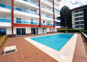 اطلالة بحر - دوبلكس 4 غرف وصالة - مفروشة - ضمن مجمع قريب من البحر -في كارجي جاك /الانيا 