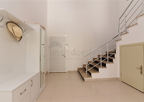 اطلالة بحر - دوبلكس 4 غرف وصالة - مفروشة - ضمن مجمع قريب من البحر -في كارجي جاك /الانيا 