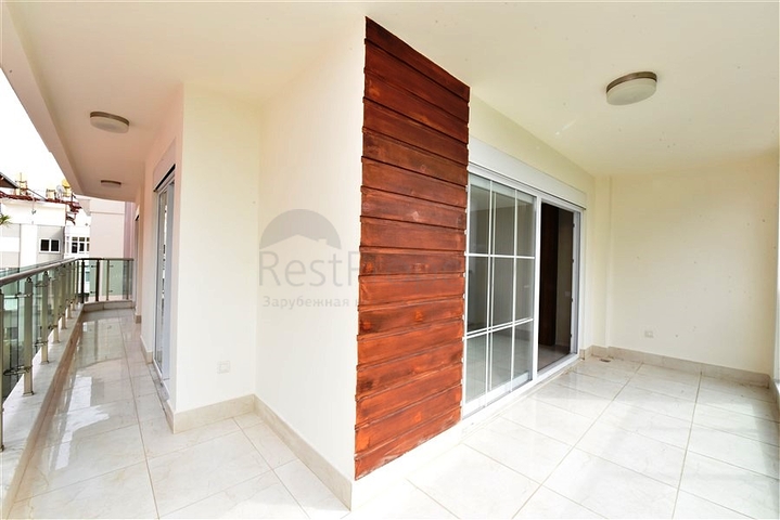 اطلالة مفتوحة - دوبلكس 3 غرف وصالة - في مركز الانيا 