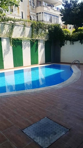 اطلالة مفتوحة - دوبلكس 3 غرف وصالة - في مركز الانيا 