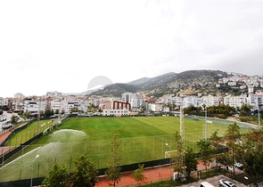 اطلالة مفتوحة - دوبلكس 3 غرف وصالة - في مركز الانيا 