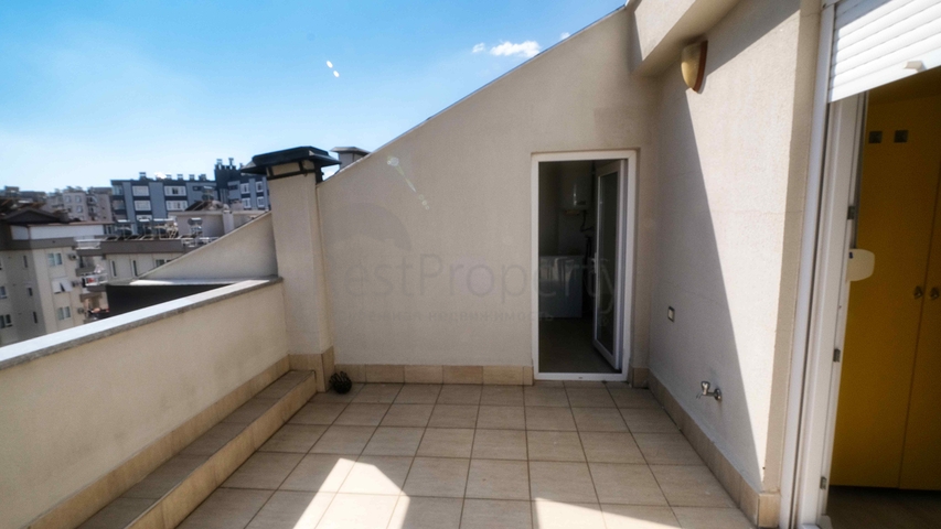 بنتهاوس 3 + 1 مع اثاث 600 م من البحر في انطاليا