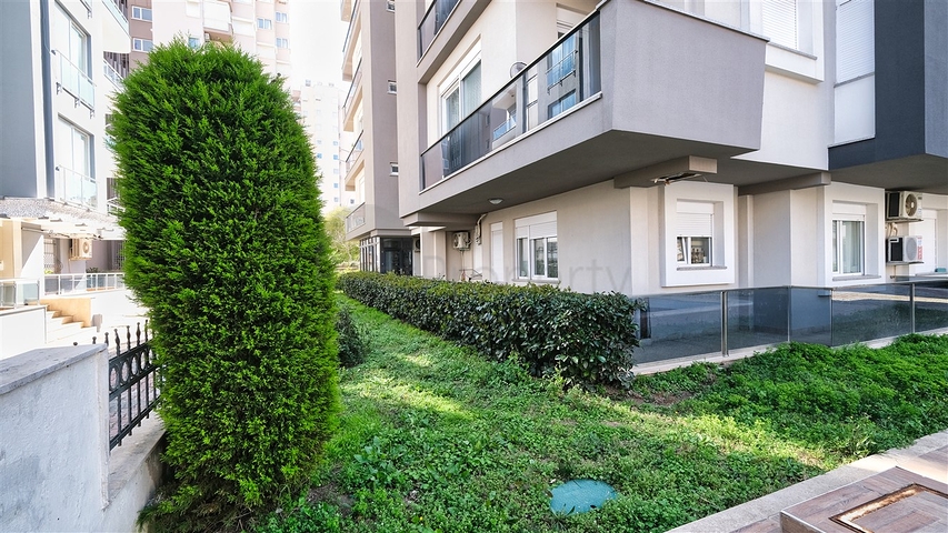 بنتهاوس 3 + 1 مع اثاث 600 م من البحر في انطاليا