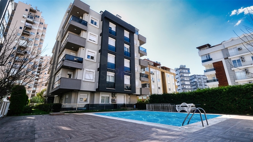 بنتهاوس 3 + 1 مع اثاث 600 م من البحر في انطاليا