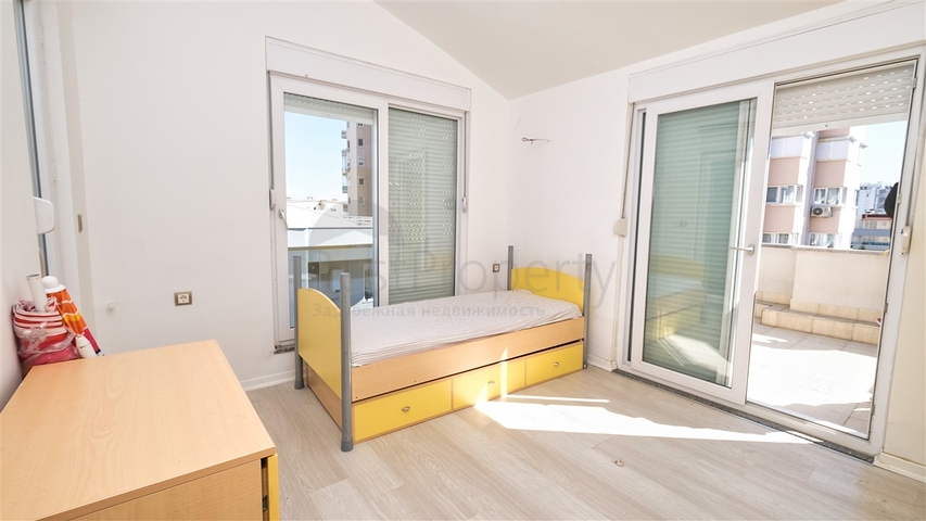 بنتهاوس 3 + 1 مع اثاث 600 م من البحر في انطاليا