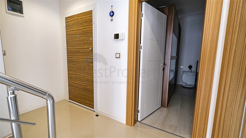 بنتهاوس 3 + 1 مع اثاث 600 م من البحر في انطاليا