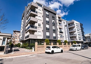 بنتهاوس 3 + 1 مع اثاث 600 م من البحر في انطاليا