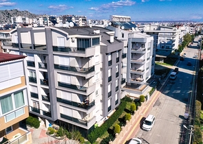 بنتهاوس 3 + 1 مع اثاث 600 م من البحر في انطاليا