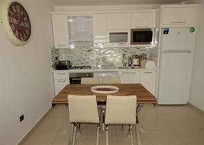 اطلالة بحر - مجمع فاخر -شقة 2 غرفة وصالة - مفروشة - في مهموتلار / الانيا 