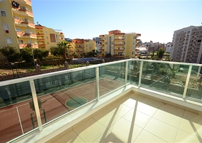 ضمن مجمع يضم كافة الخدمات - في منطقة مركزية - شقة غرفة وصالة - توسمور / الانيا 