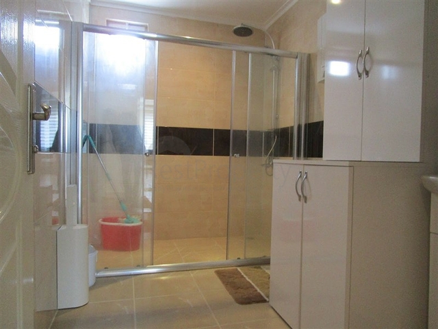 شقة عائلية - قريبة من البحر والاسواق - غرفتين وصالة -مع الاثاث -في مهموتلار / الانيا 