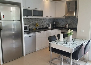 شقة عائلية - قريبة من البحر والاسواق - غرفتين وصالة -مع الاثاث -في مهموتلار / الانيا 