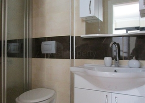 شقة عائلية - قريبة من البحر والاسواق - غرفتين وصالة -مع الاثاث -في مهموتلار / الانيا 