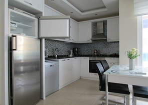 شقة عائلية - قريبة من البحر والاسواق - غرفتين وصالة -مع الاثاث -في مهموتلار / الانيا 