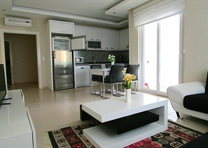 شقة عائلية - قريبة من البحر والاسواق - غرفتين وصالة -مع الاثاث -في مهموتلار / الانيا 