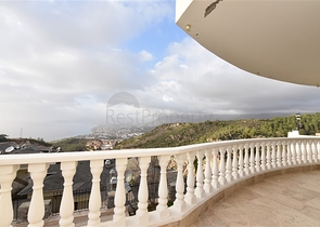 فيلا ضخمة - 7غرف نوم - مساحة 600 م - في كارجي جاك / الانيا 