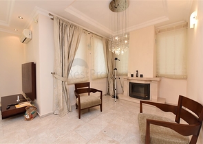 فيلا ضخمة - 7غرف نوم - مساحة 600 م - في كارجي جاك / الانيا 