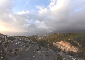 فيلا ضخمة - 7غرف نوم - مساحة 600 م - في كارجي جاك / الانيا 