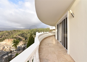 فيلا ضخمة - 7غرف نوم - مساحة 600 م - في كارجي جاك / الانيا 