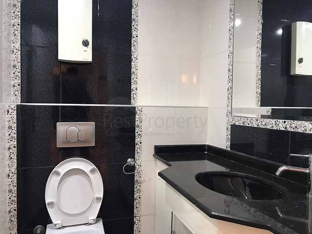 شقة ارضية - 3 غرف وصالة - في اوبا / الانيا 