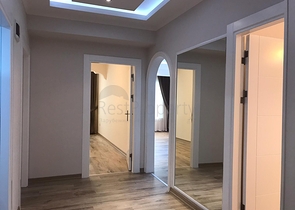 شقة ارضية - 3 غرف وصالة - في اوبا / الانيا 