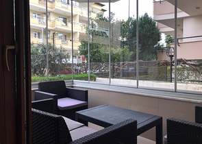 شقة ارضية - 3 غرف وصالة - في اوبا / الانيا 