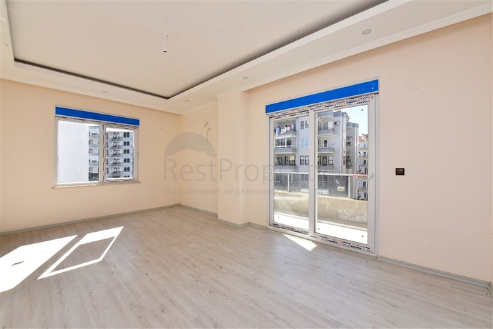 شقة جديدة - تصميم 2 غرفة وصالة -مطبخ منفصل -في مركز الانيا 