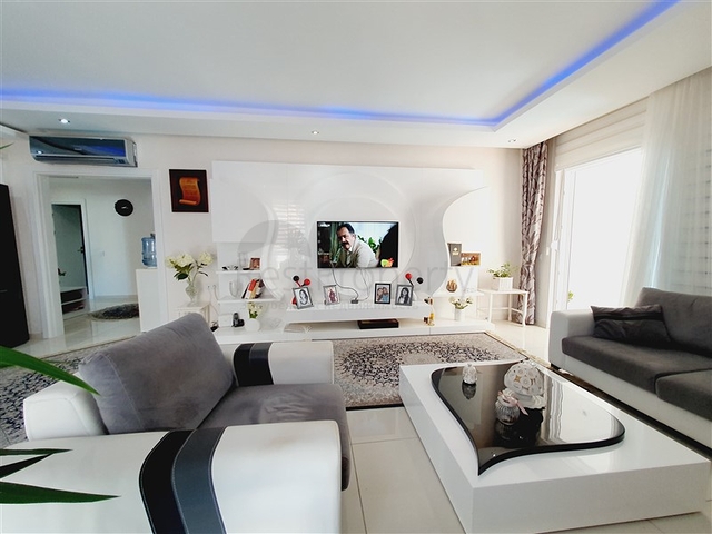 ضمن مجمع فاخر - شقة عائلية - غرفتين وصالة -مفروشة - في مهموتلار / الانيا 