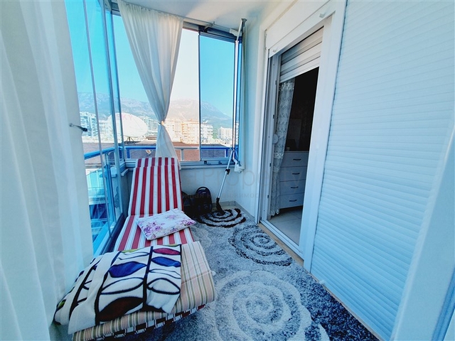 ضمن مجمع فاخر - شقة عائلية - غرفتين وصالة -مفروشة - في مهموتلار / الانيا 