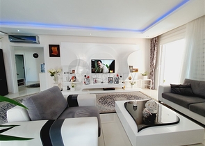 ضمن مجمع فاخر - شقة عائلية - غرفتين وصالة -مفروشة - في مهموتلار / الانيا 