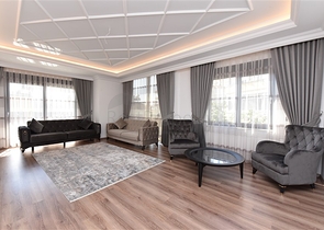 شقة عائلية واسعة - تصميم 5 غرف وصالة - في مركز مدينة الانيا 