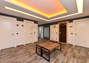 شقة عائلية واسعة - تصميم 5 غرف وصالة - في مركز مدينة الانيا 