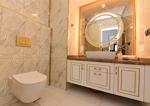 شقة عائلية واسعة - تصميم 5 غرف وصالة - في مركز مدينة الانيا 