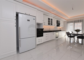 شقة عائلية واسعة - تصميم 5 غرف وصالة - في مركز مدينة الانيا 