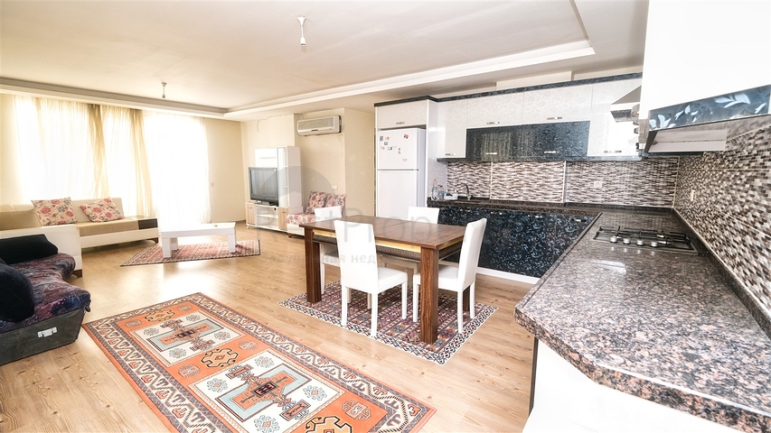 شقق 2 + 1 و 4 + 1 في وسط أنطاليا