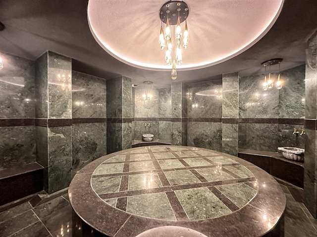 بالاقساط - شقق ضمن مجمع فاخر - في اوبا / الانيا 