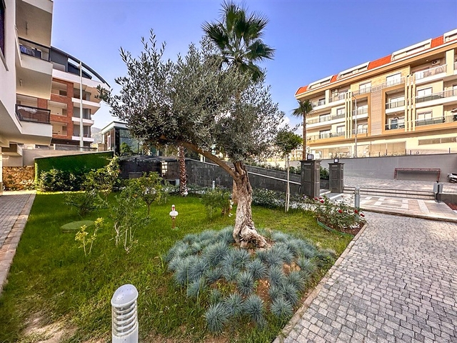 بالاقساط - شقق ضمن مجمع فاخر - في اوبا / الانيا 