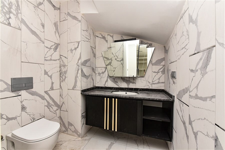 بالاقساط - شقق ضمن مجمع فاخر - في اوبا / الانيا 